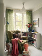 Vivienne Cohen review photo