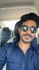 Waqar Khan review photo