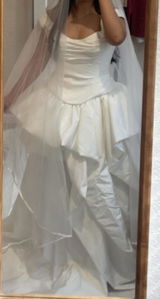 Retta review photo