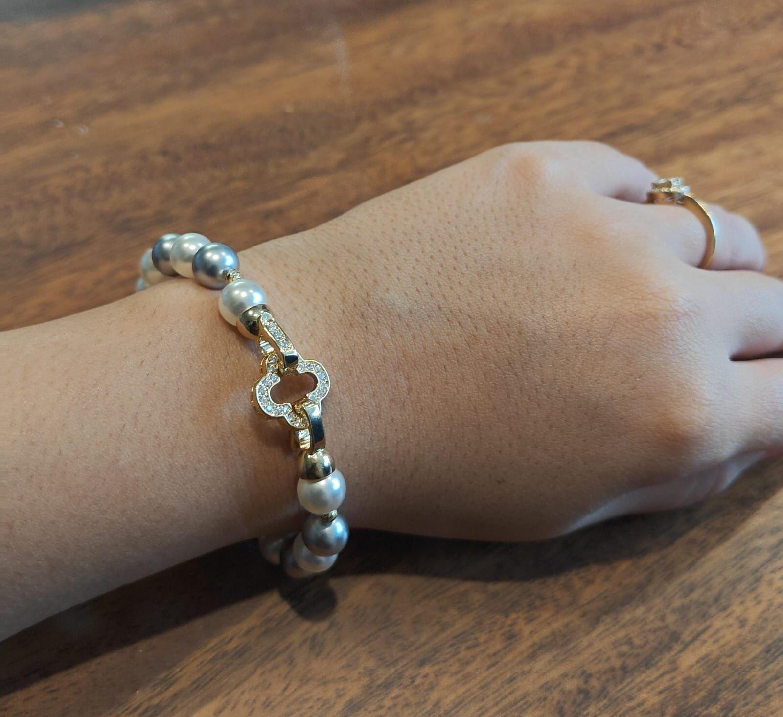 Pearl Clover Bracelet