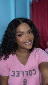 Vanessa review photo