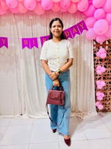 Nidhi review photo