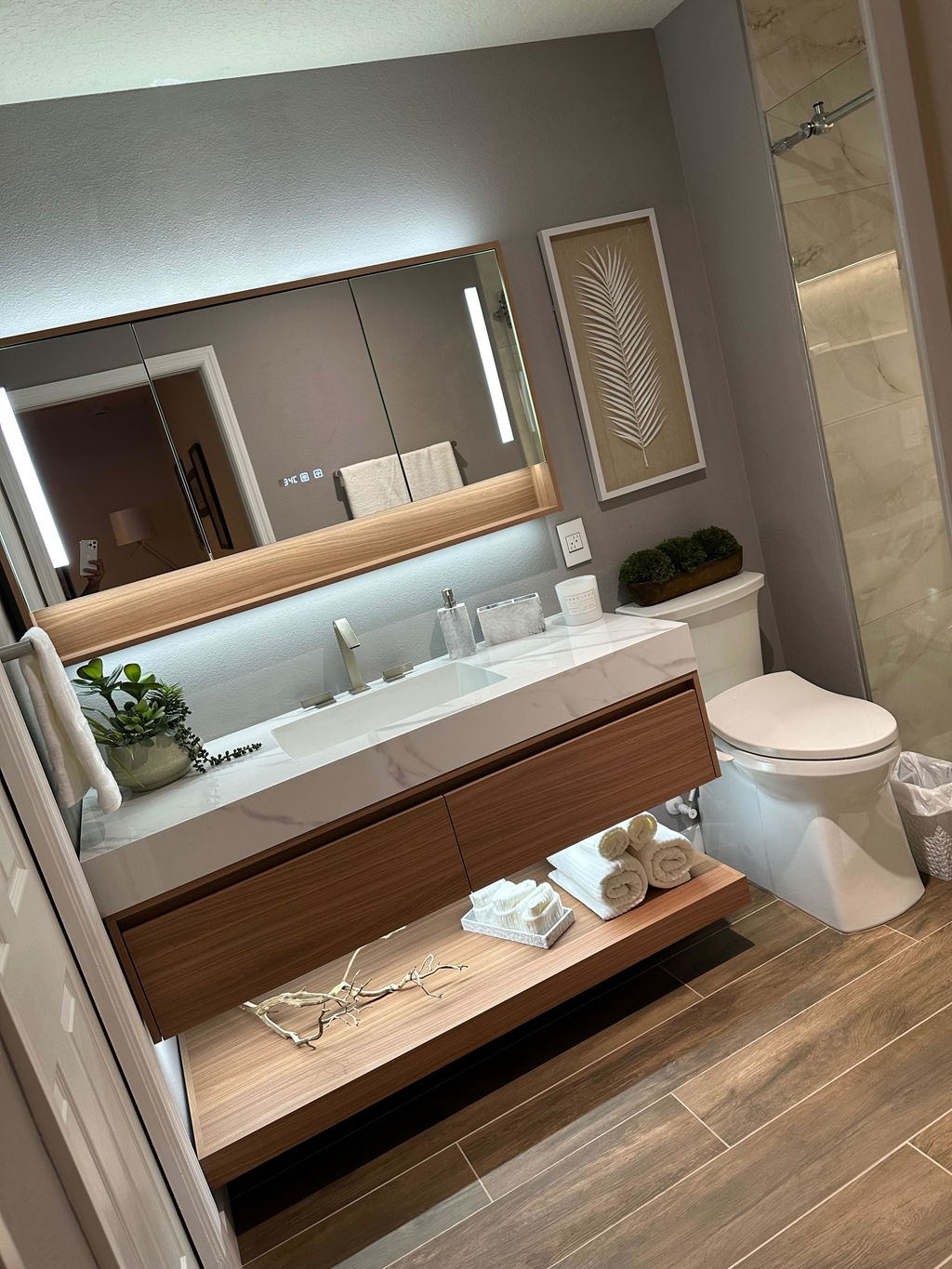 UpVanity