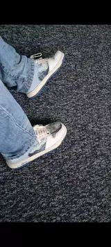 E** B**** review photo