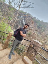 Yash review photo