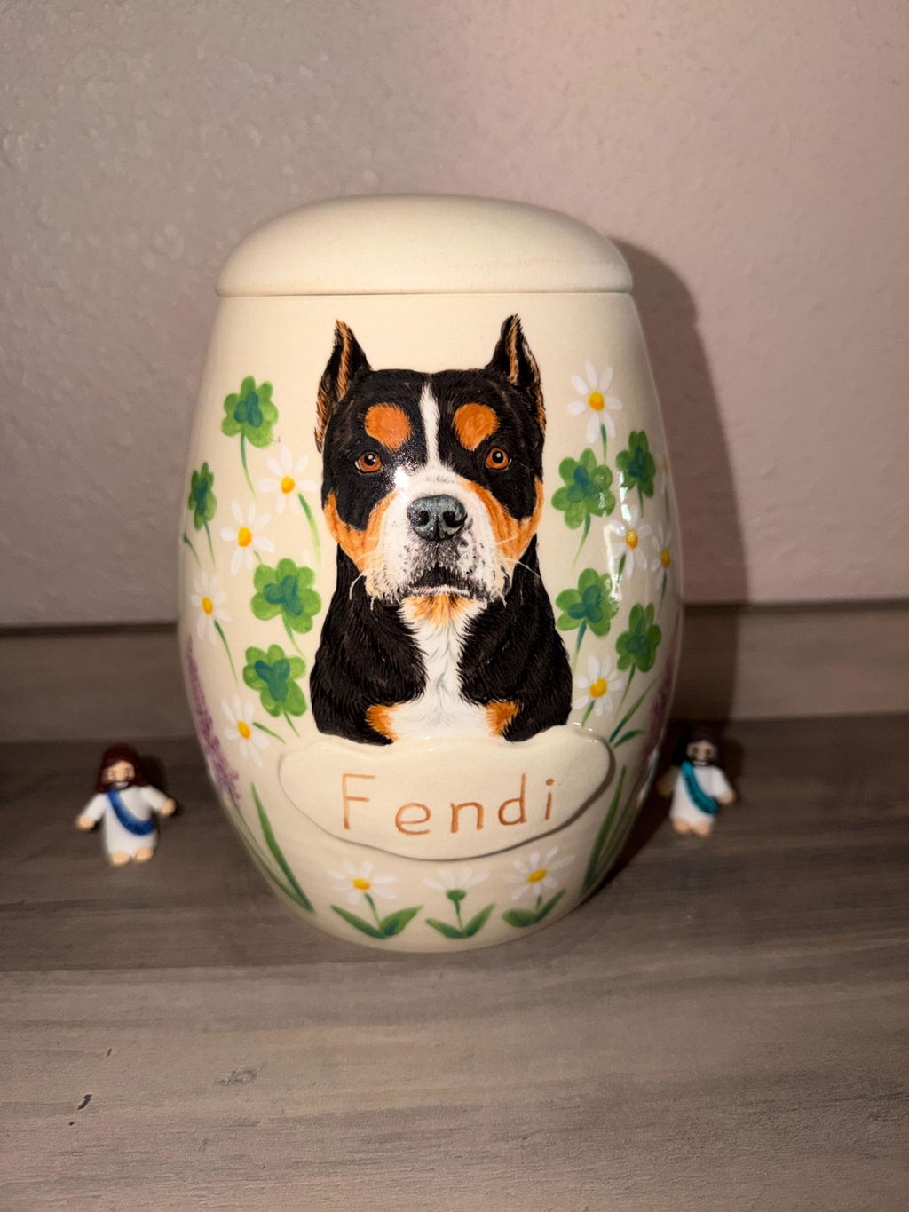 Custom Pet Portrait Ceramic Memorial Urn – Handmade Pet Ashes Keepsake