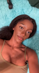 Joelle. review photo