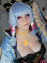 M. review photo