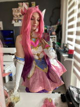 K.B. review photo