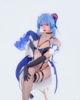 M. review photo