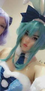 K.N. review photo