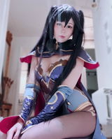 M. review photo