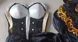 M. review photo