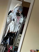 R. review photo