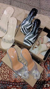 M. review photo