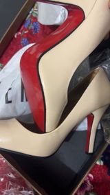 Yasmeen review photo