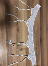 Aneta review photo