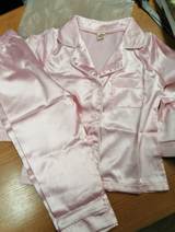 Karolina review photo