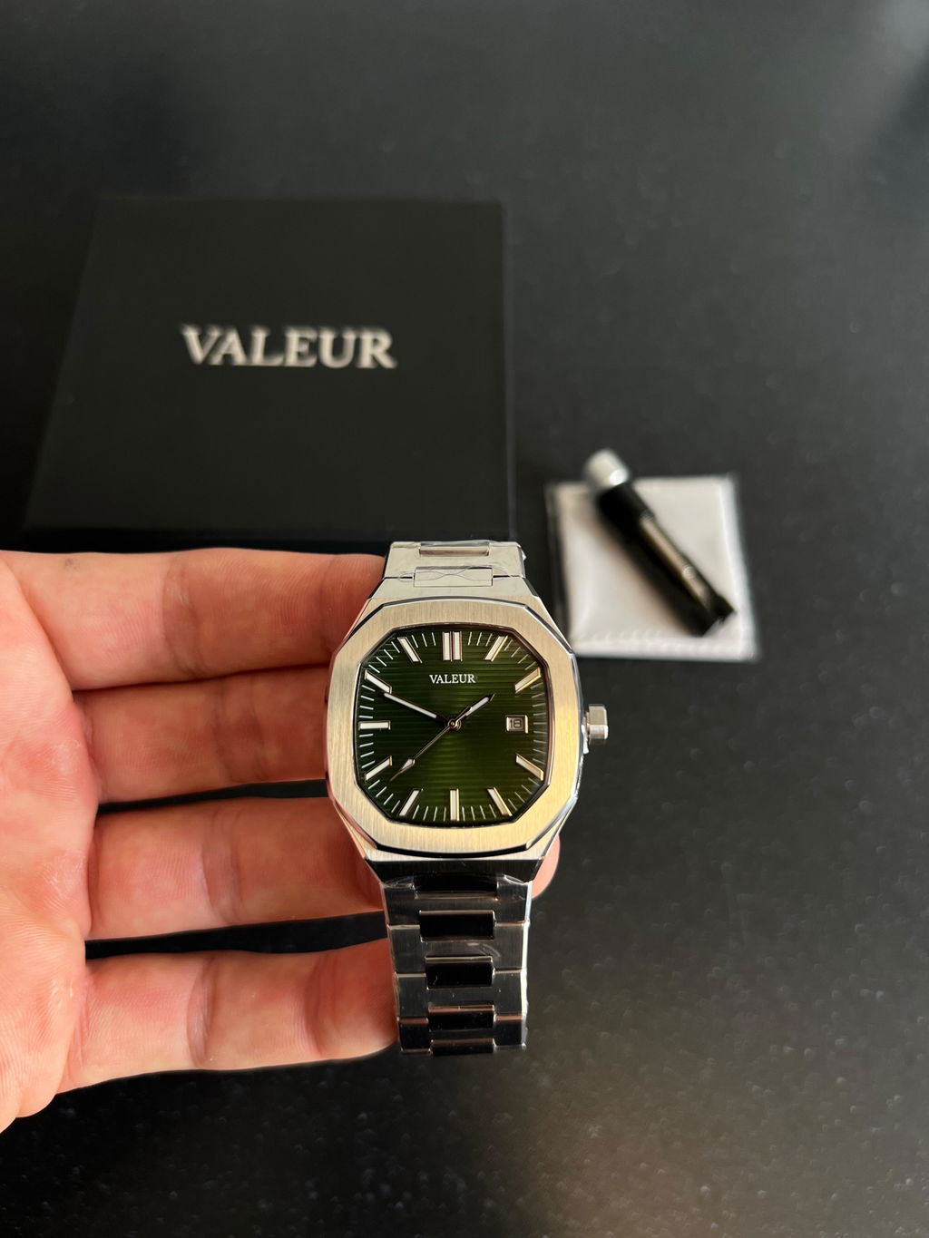 Valeur Noble 38 - Green Quartz