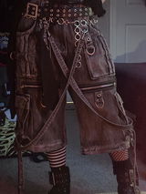 M. review photo