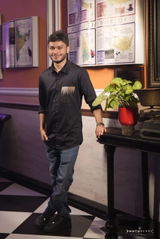 Nikhil Chawla review photo