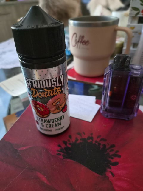 Seriously Donuts Strawberry & Cream 100ml