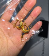 M.B. review photo