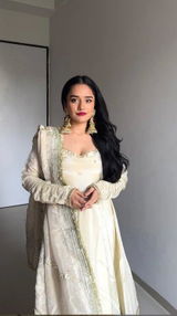 Anjali B. review photo