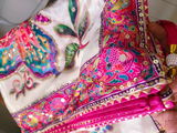 Nidhi review photo