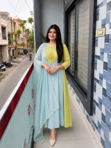 Ishita review photo