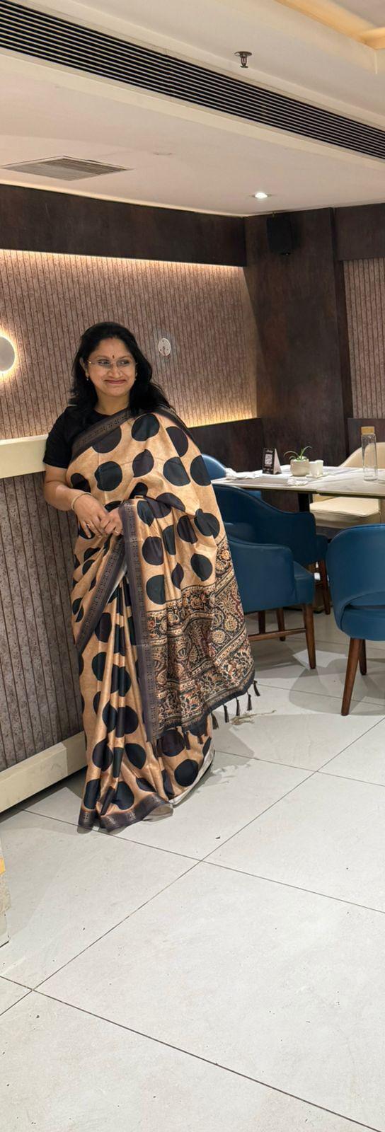 Harshita Awasthi review photo