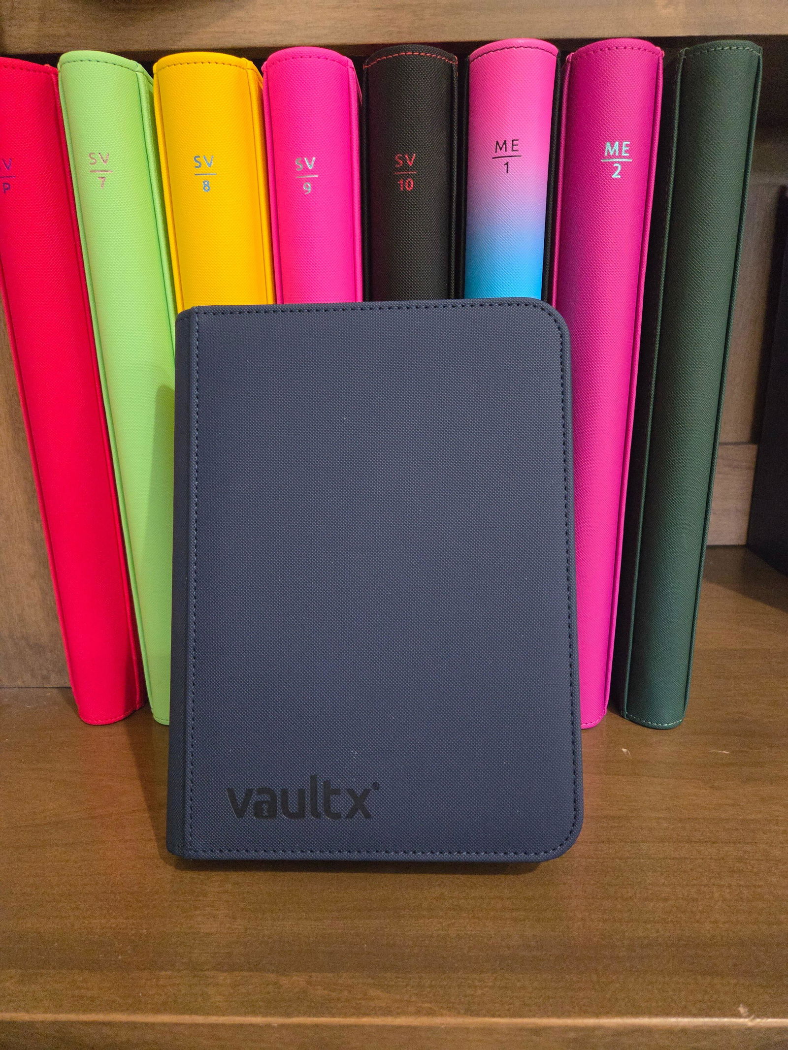9-Pocket Exo-Tec® Zip Binder SWSH10 – Vault X US