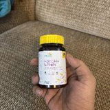 Kriti Oberoi review photo