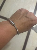 Aneta review photo