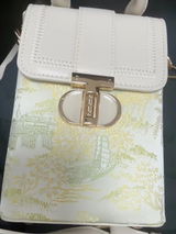 Lainey review photo
