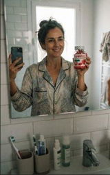 Sandra review photo