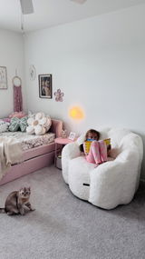 Caroline Winters review photo