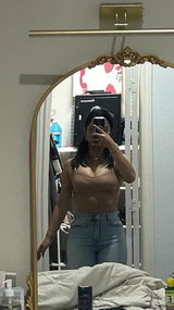 Daniela review photo