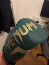 Anonyme review photo