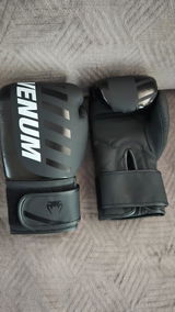 Anonyme review photo