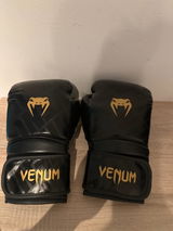 Anonyme review photo