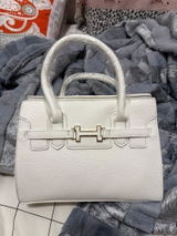Esther D. review photo