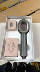Vivianne review photo