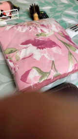 Anne Gonzaga review photo