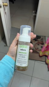 Vivian N. review photo