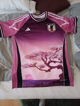 mons f. review photo