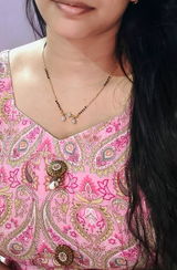 Deeksha prajapati review photo