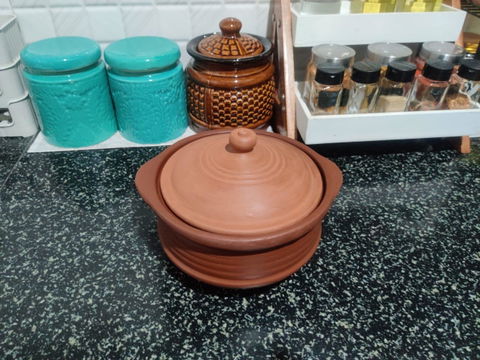 Earthen Clay Cooking Pot | Mitti Ke Bartan, Premium Quality,  Gas stove safe, 100% Toxin Free - 1.5 / 3.5 liters