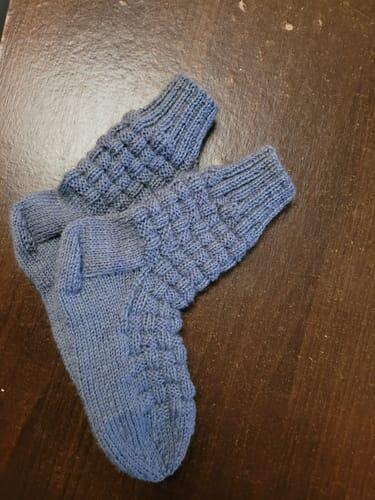 YarnArt Merino DeLuxe 50 – Linda Ā.
