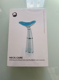 LED Neck Wrinkle Remover™ Deluxe